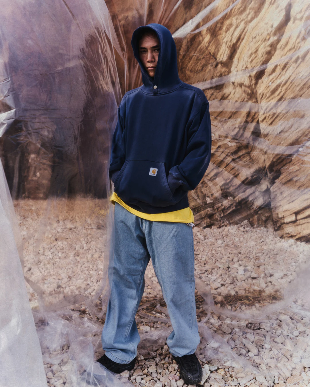 Carhartt WIP Hong Kong 2025 가을·겨울 에디토리얼에서 선별한 이미지. 7번째 컷.